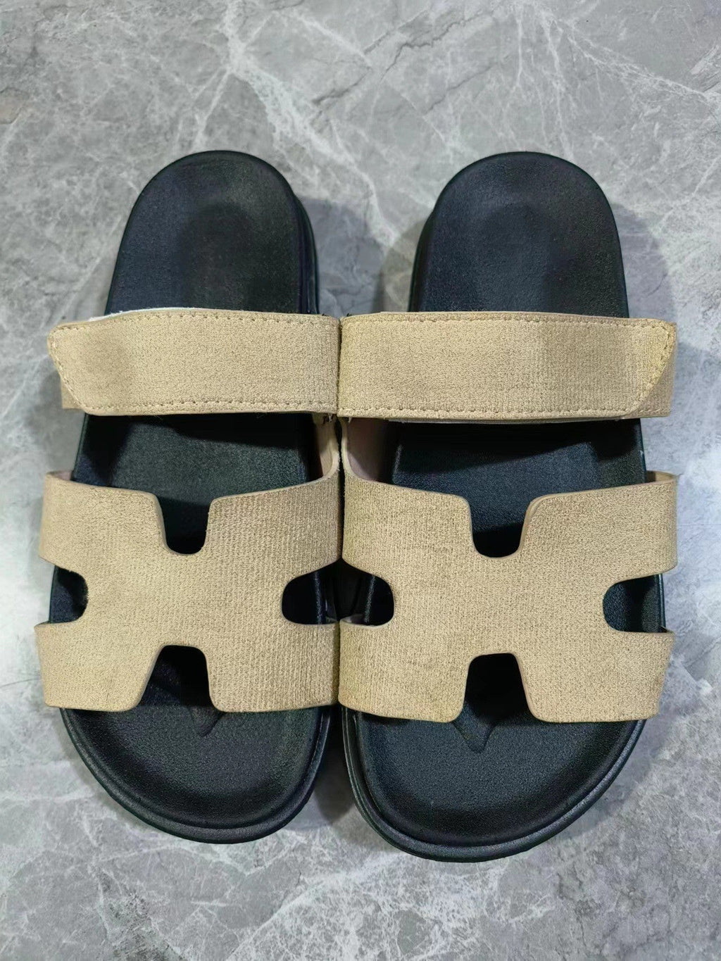Damen bequeme Kunstleder-Sandalen mit verstellbaren Riemen