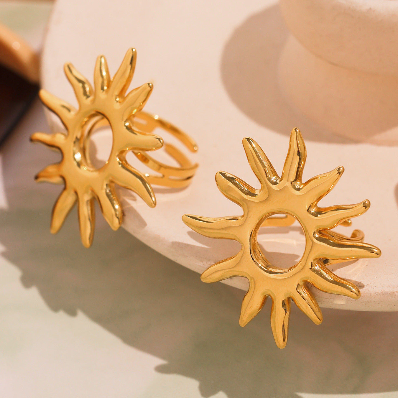 Damenring im Sonnendesign aus hochwertigem Edelstahl Shop Nory