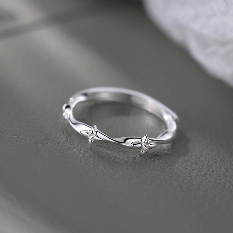 Damen filigraner Ring mit stilvollen Zierakzenten Shop Nory