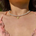 Damen Halskette mit zarten Perlen und charmanten Herzanhänger Shop Nory