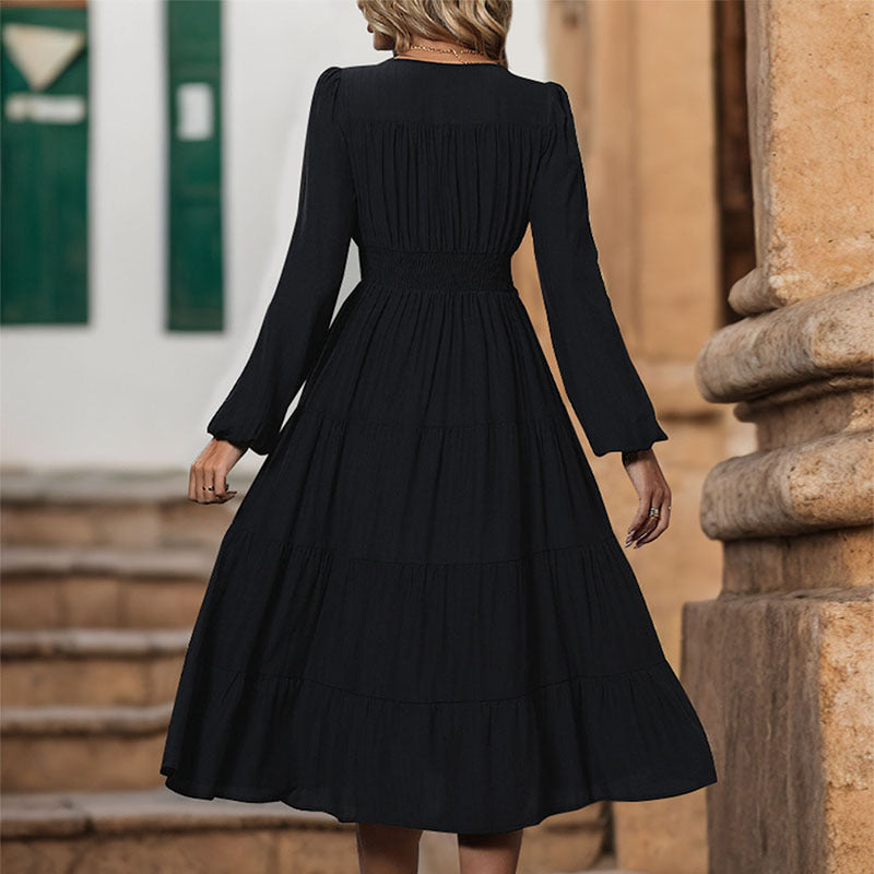 Damen Viskose‑Look Stufenkleid mit durchgehender Knopfleiste, taillierter Empire‑Naht und Ballonärmeln Shop Nory