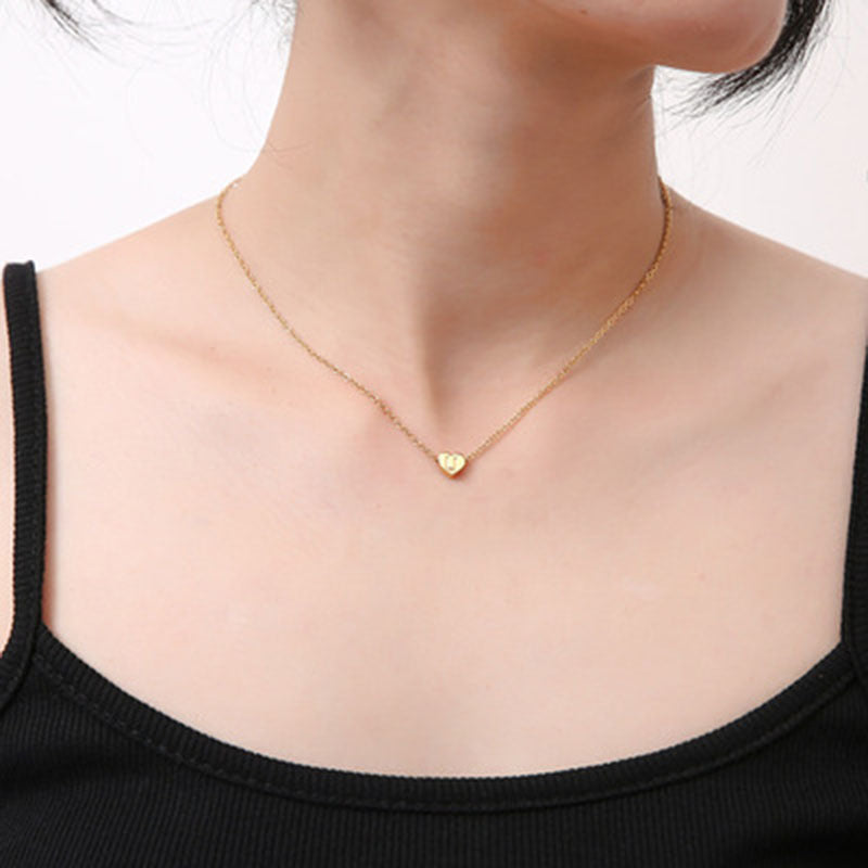 Damen Halskette mit herzförmigem Anhänger und personalisiertem Buchstaben Shop Nory