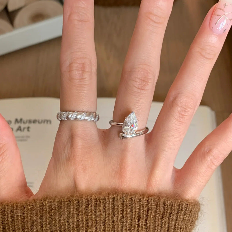Damen Eleganter Ring mit kunstvollem Tropfen-Design Shop Nory