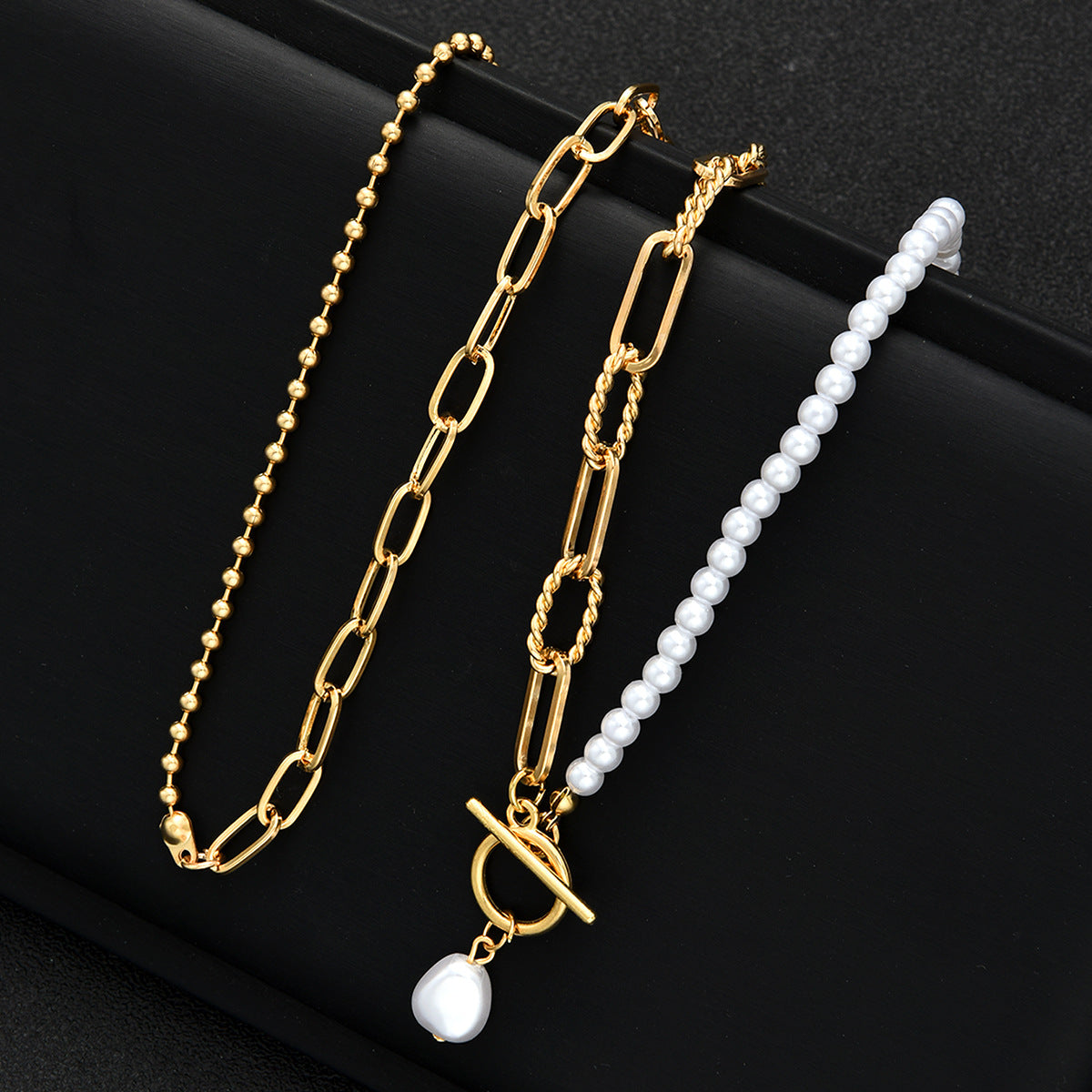 Damen mehrlagige Halskette mit eleganten Perlen und modischen Kettendesigns Shop Nory