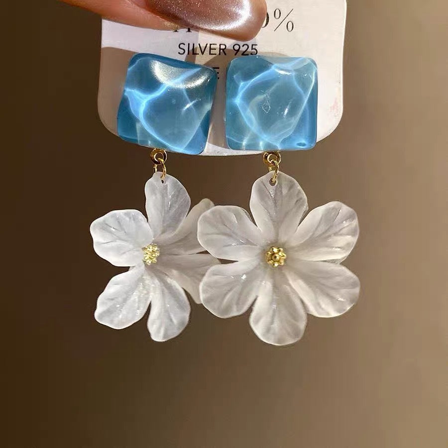 Damen Ohrringe mit kunstvollen Blütenanhängern aus feinem 925er Silber Shop Nory
