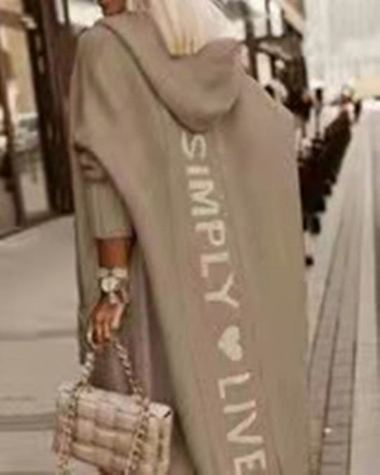Damen Oversized Strickmantel mit Hoodie und auffälligem Schriftzug