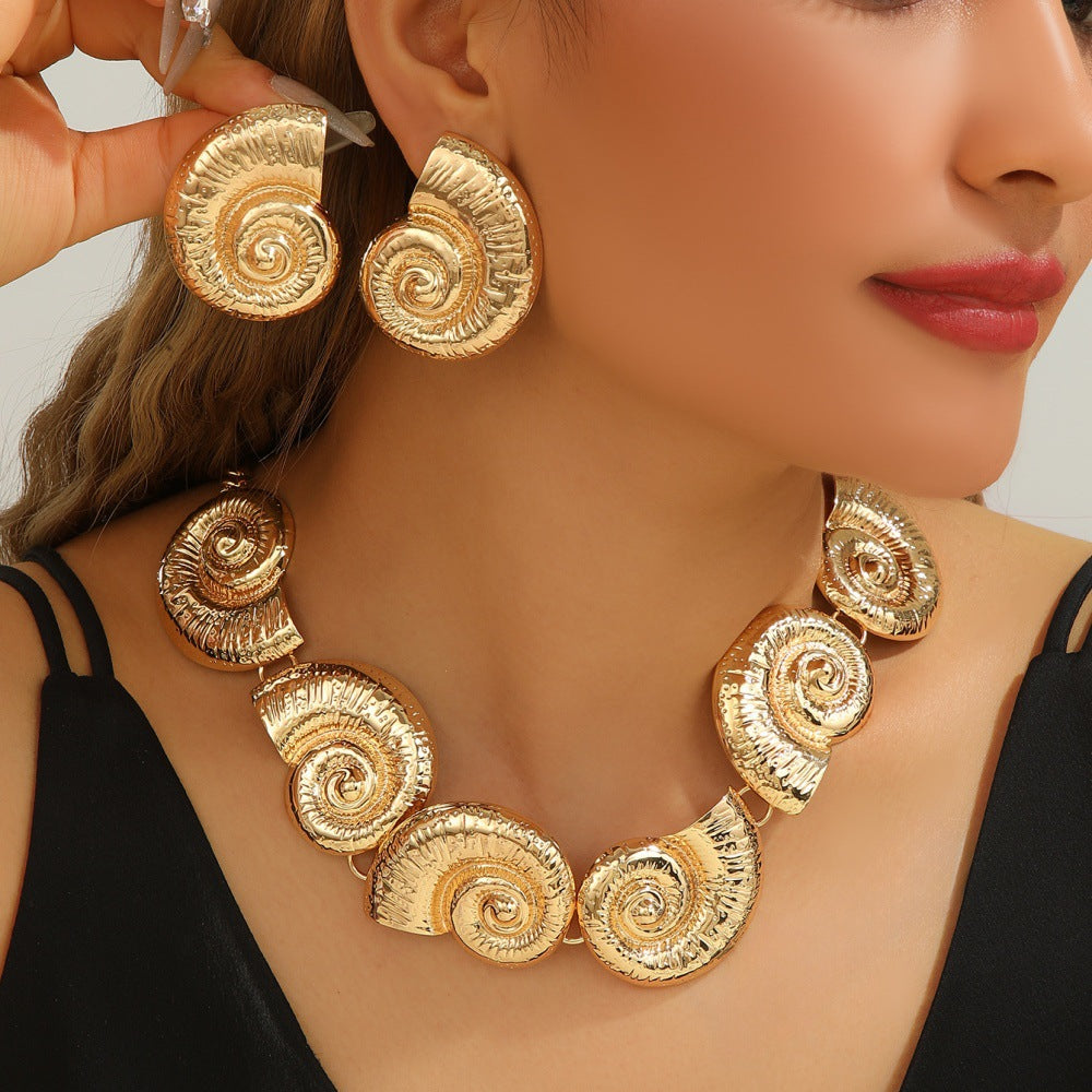 Damen Ohrstecker im exklusiven Muscheldesign Shop Nory