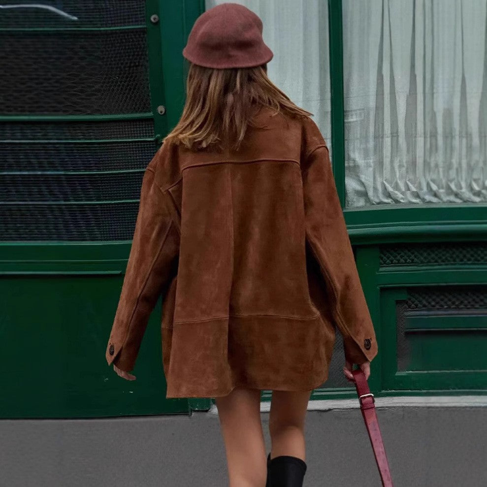 Damen Velourslederjacke mit weitem Schnitt, Hemdkragen und aufgesetzten Taschen Shop Nory