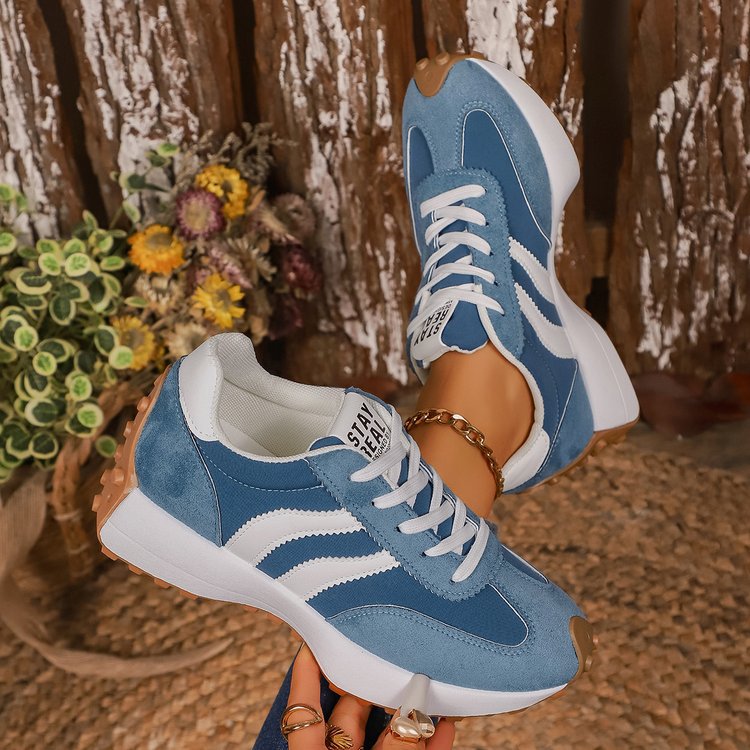 Damen Retro-Sneaker mit profilierter Gummisohle und dekorativen Zierstreifen Shop Nory