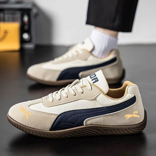 Herren Retro-Lowtop-Sneaker aus Wildlederimitat mit kontrastierendem Seitenstreifen und profilierter Gummisohle Shop Nory