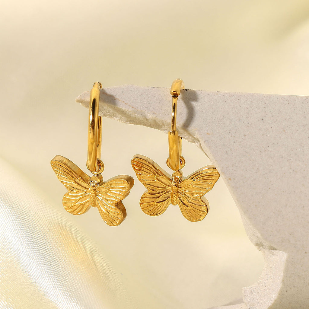Damen Ohrhänger mit detaillierten Schmetterlingsmotiven aus hochwertigem Edelstahl Shop Nory