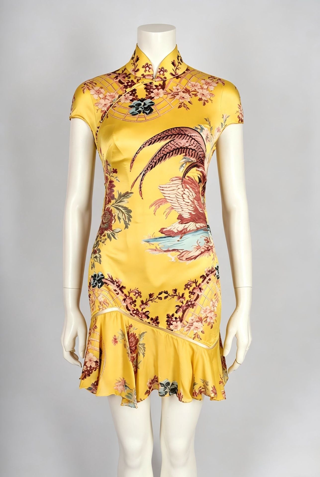 Damen Chiffon-Kleid mit asiatischem Design und Rüschendetails Shopnory