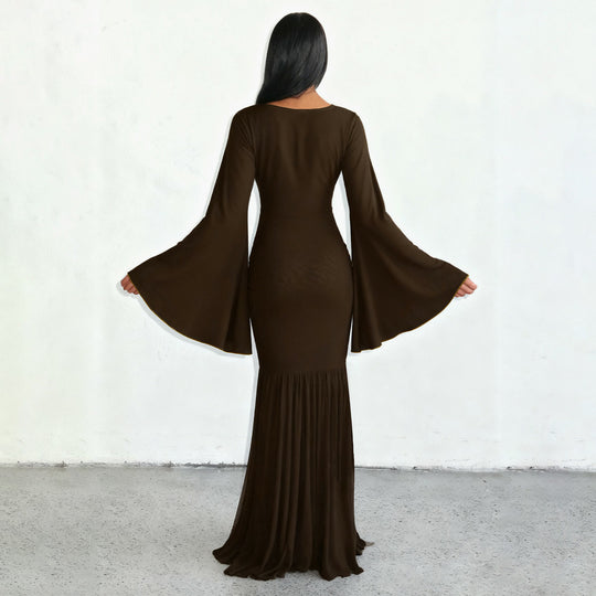 Damen nan gerafftes Maxikleid mit V-Ausschnitt, Trompetenärmeln und Stufenrüsche Shop Nory