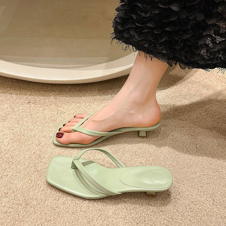 Damen Minimalistische Zehentrenner-Pantoletten mit elegantem Design