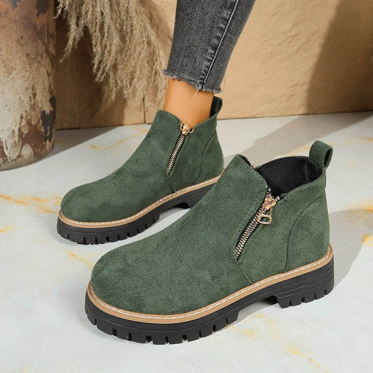 Damen Kurzschaft-Stiefeletten aus Veloursoptik mit seitlichem Reißverschluss und grober Profilsohle Shop Nory