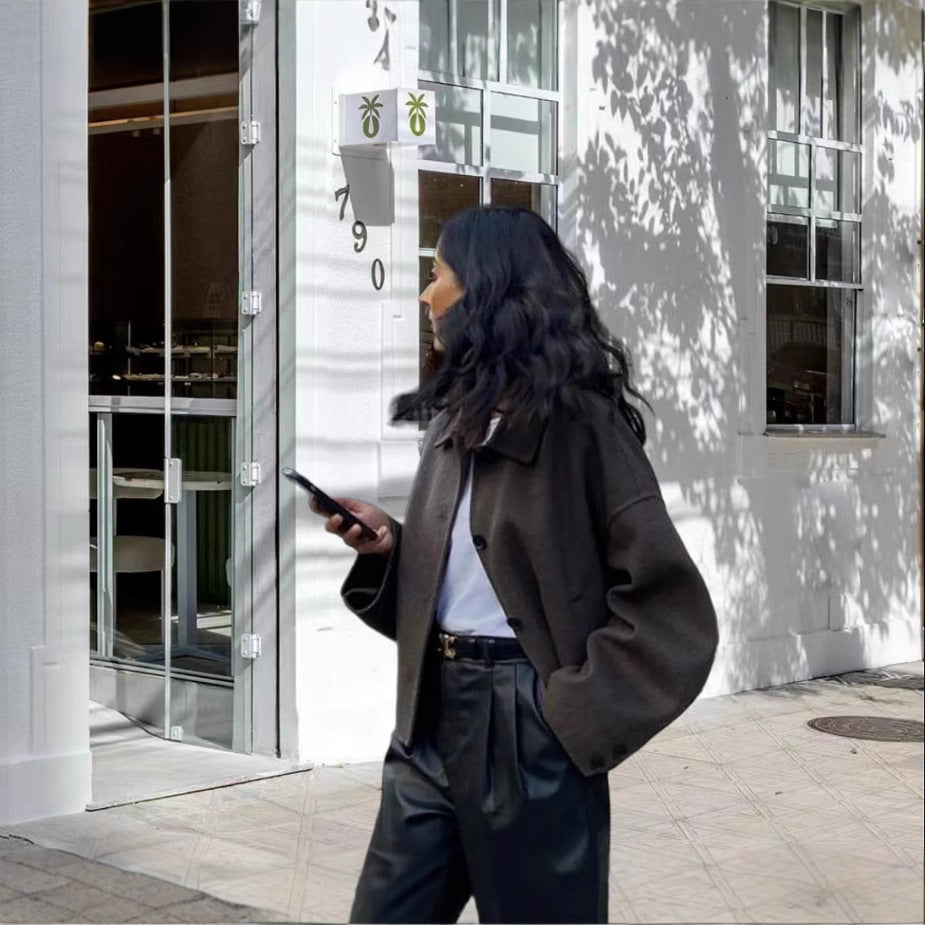 Damen Kurzjacke im Boxy‑Schnitt aus Wollmix mit Hemdkragen und Eingrifftaschen Shop Nory