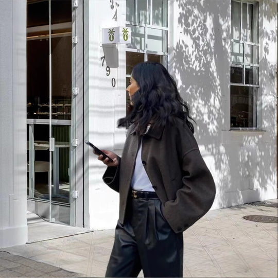 Damen Kurzjacke im Boxy‑Schnitt aus Wollmix mit Hemdkragen und Eingrifftaschen Shop Nory