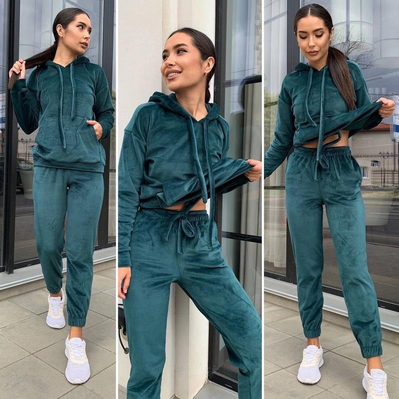 Damen Samt-Loungewear-Set mit kurz geschnittener Kapuzenjacke und Kordelzug-Jogginghose Shop Nory