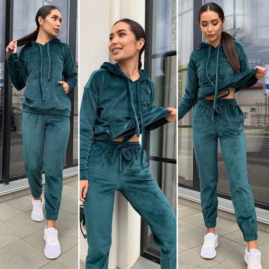 Damen Samt-Loungewear-Set mit kurz geschnittener Kapuzenjacke und Kordelzug-Jogginghose Shop Nory