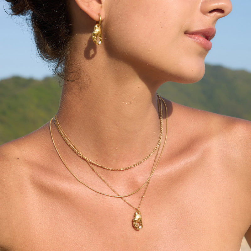 Damen Ohrhänger mit handgestaltetem Design und funkelndem Zirkonia Shop Nory