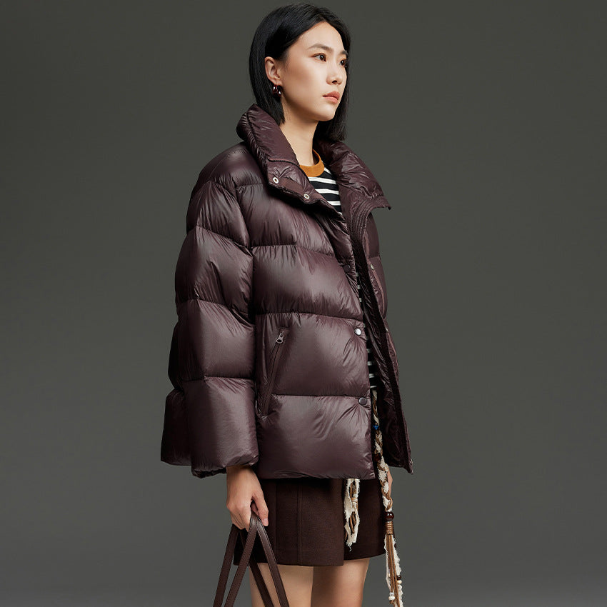 Damen Kurz geschnittene gesteppte Daunenjacke mit hohem Stehkragen, Boxy-Silhouette und Druckknöpfen Shop Nory