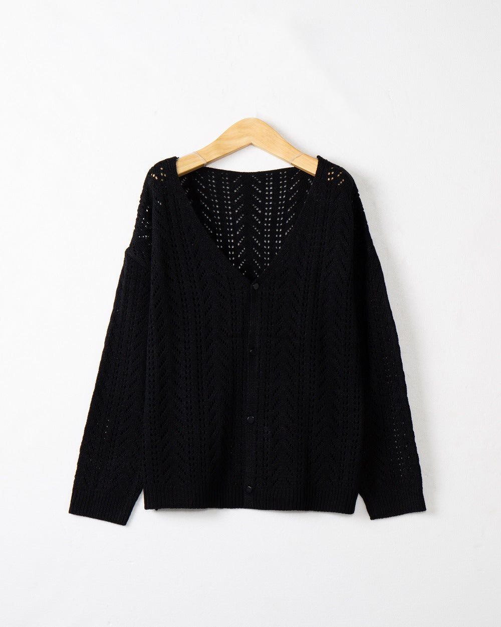 Damen Leichte Ajour-Strickjacke mit tiefem V-Ausschnitt und Knopfleiste Shop Nory