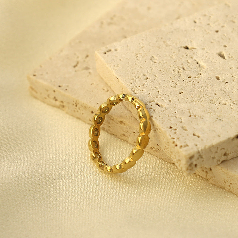 Damen Eleganter und moderner Ring mit ovalen Akzenten Shop Nory