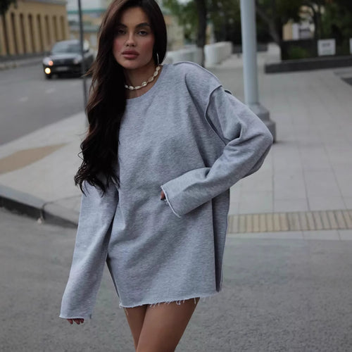 Damen oversized Sweatshirt mit ausgefranstem Saum und verlängerten Ärmeln Shop Nory