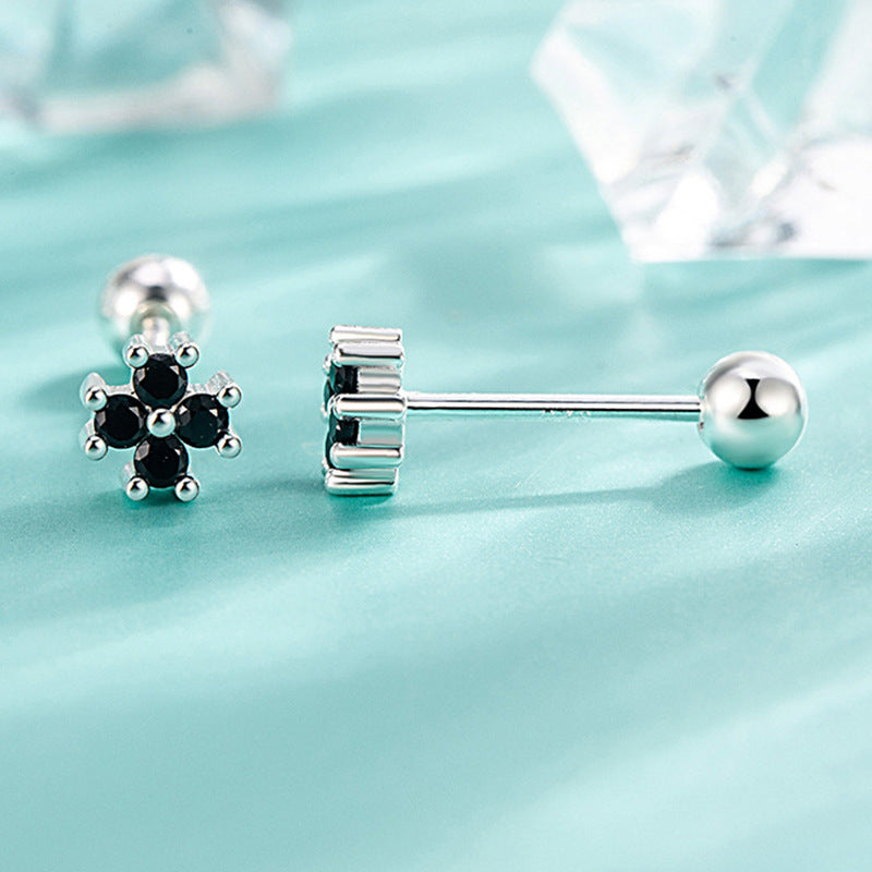 Damen Ohrstecker mit floralen Akzenten und funkelnden Zirkonia Shop Nory