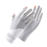 Farblich passende Handschuhe - Grau
