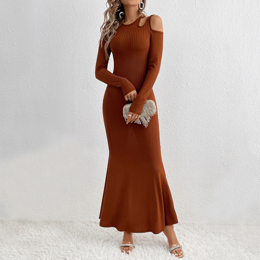 Damen geripptes Meerjungfrauen-Maxikleid mit Cold-Shoulder Cutouts, sculptender Passform und ausgestelltem Saum Shop Nory