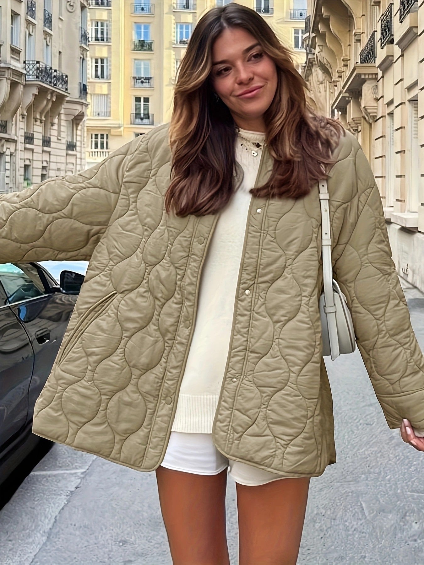 Damen Steppjacke mit großen Taschen und Rundhalsausschnitt
