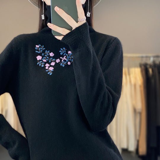 Damen Kaschmir‑Optik Rollkragenpullover mit zarter Blumenstickerei am Brustbereich Shop Nory