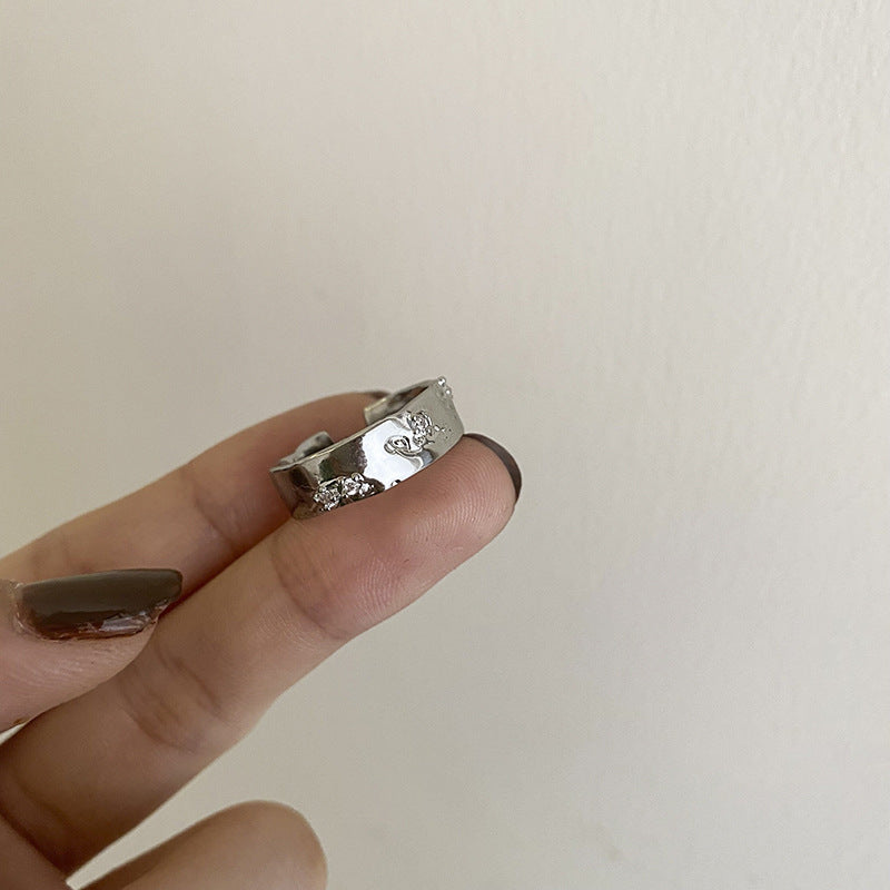 Damenring mit kunstvollen Details und hochglänzender Oberfläche Shop Nory