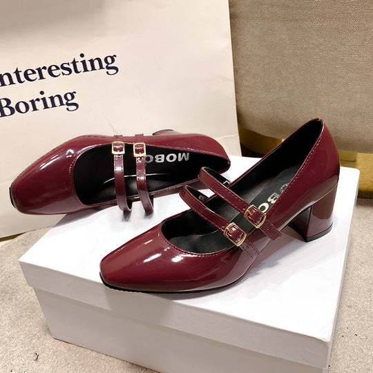 Damen Lack-Mary-Jane-Pumps mit doppelt verstellbaren Riemen und mittelhohem Blockabsatz Shop Nory