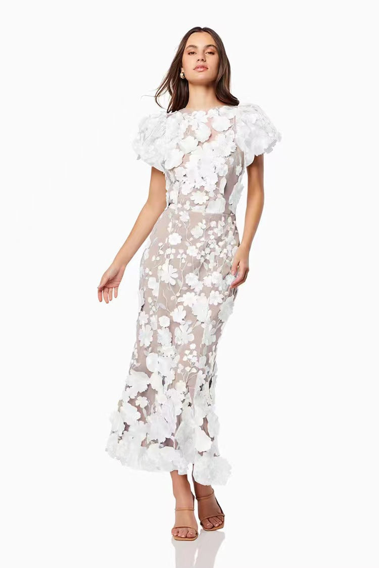 Damen Blumenkleid mit 3D-Blütenapplikationen