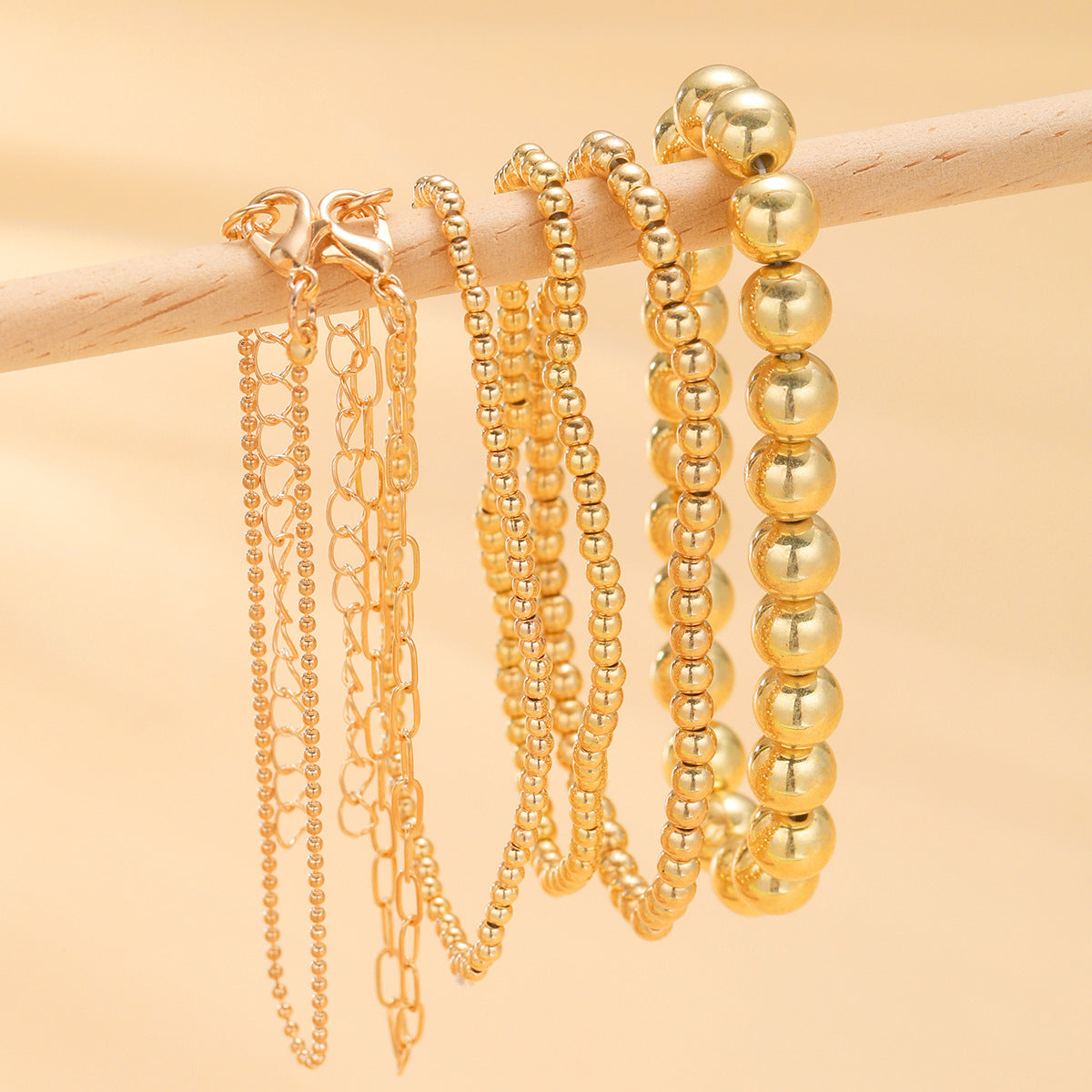 Damen Armband-Set mit stilvollen und eleganten Designelementen Shop Nory