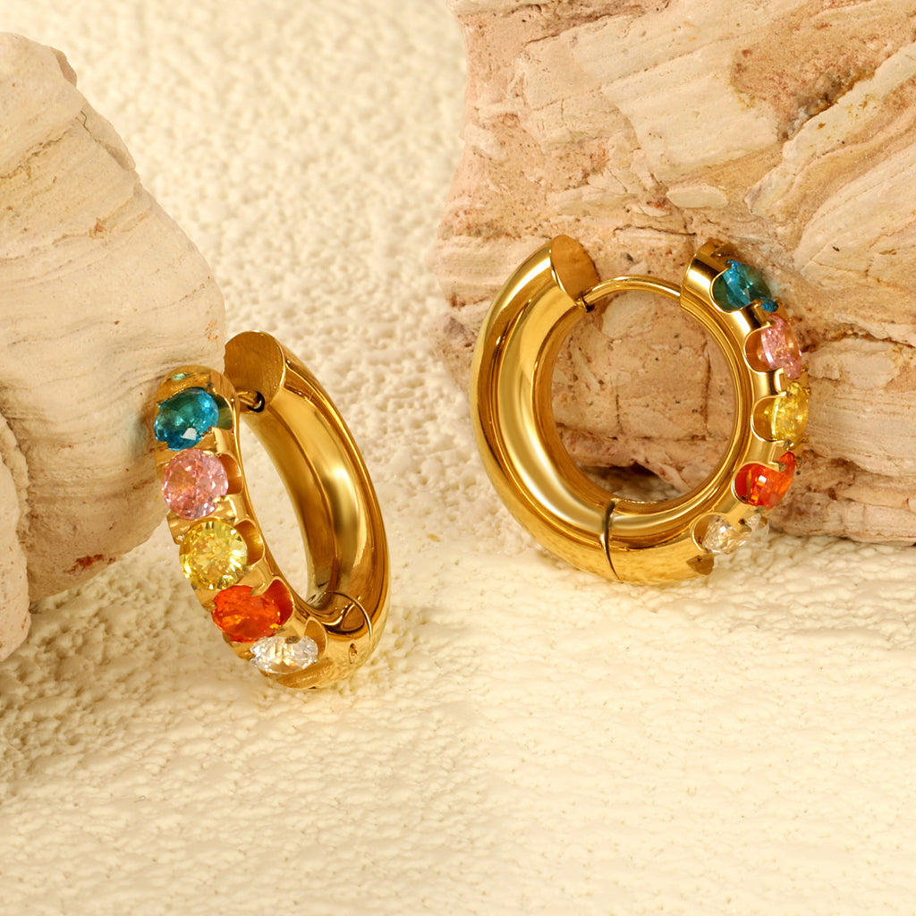 Damen Creolen mit farbigen Halbedelsteinen und elegantem Goldüberzug Shop Nory
