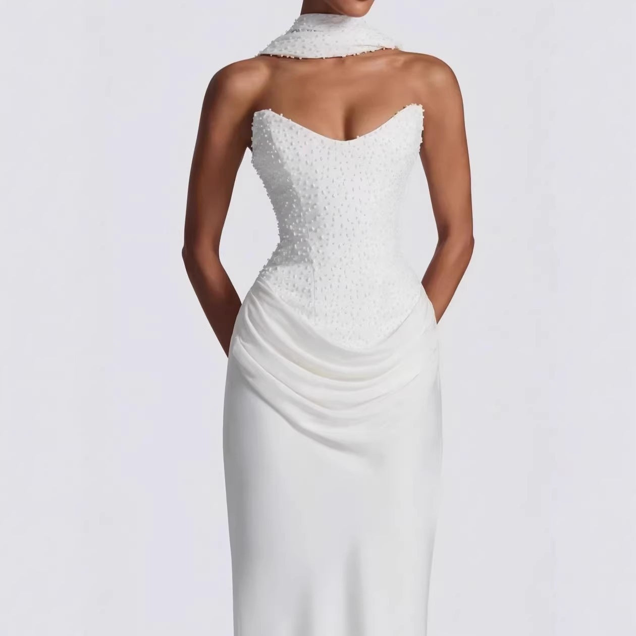 Damen Elegantes trägerloses Hochzeitskleid mit fließendem Rock Shopnory