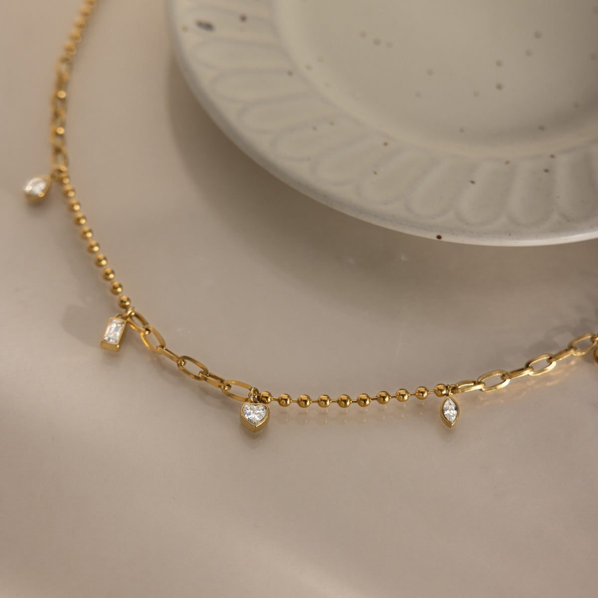 Damen elegante Halskette mit wasserfestem Design und hypoallergenen Eigenschaften Shop Nory