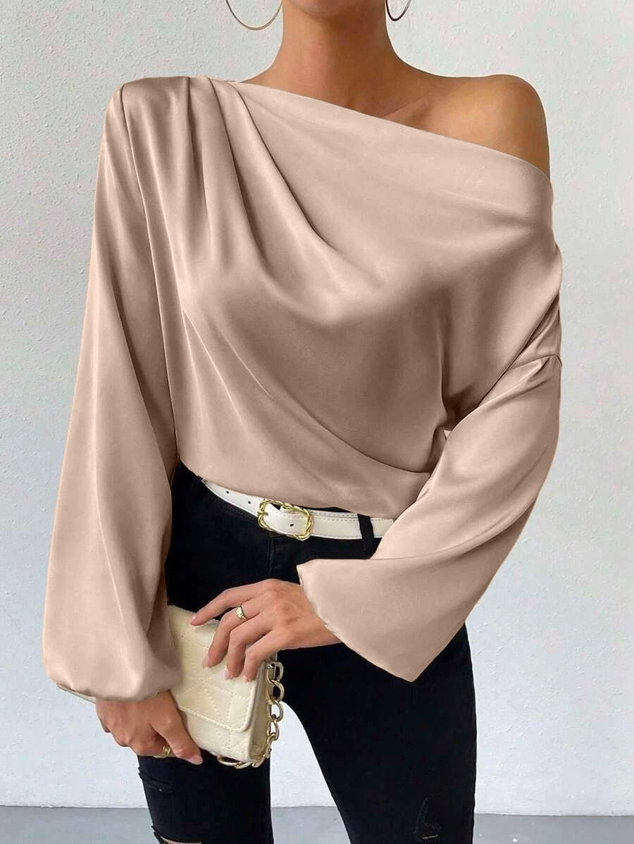 Damen Satin-Oberteil mit asymmetrischem Ausschnitt und fließendem Schnitt