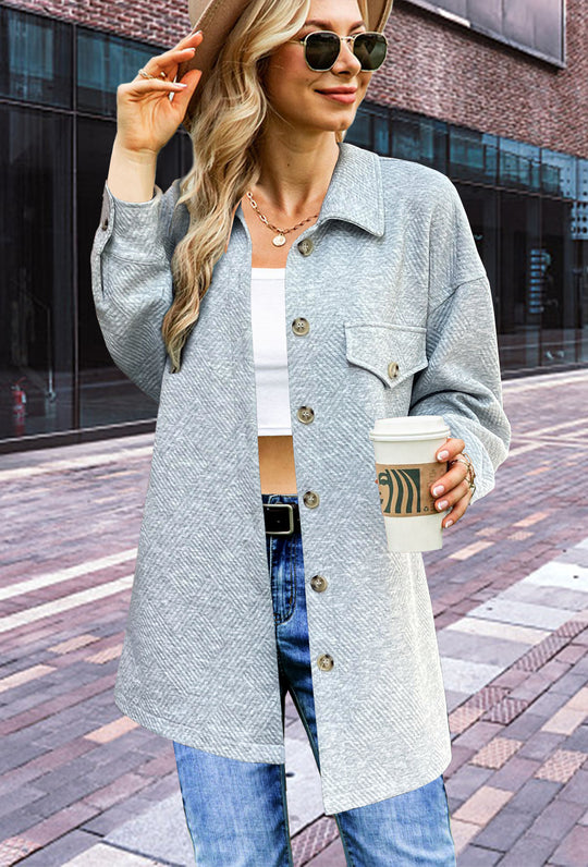 Damen Longline Oversize Hemdjacke mit aufgesetzten Pattentaschen und Strukturstoff Shop Nory