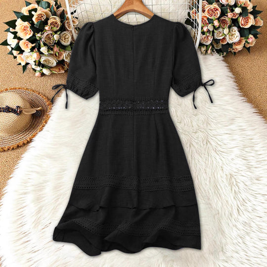Damen Tailliertes Sommerkleid mit V-Ausschnitt und Häkelspitze Shop Nory