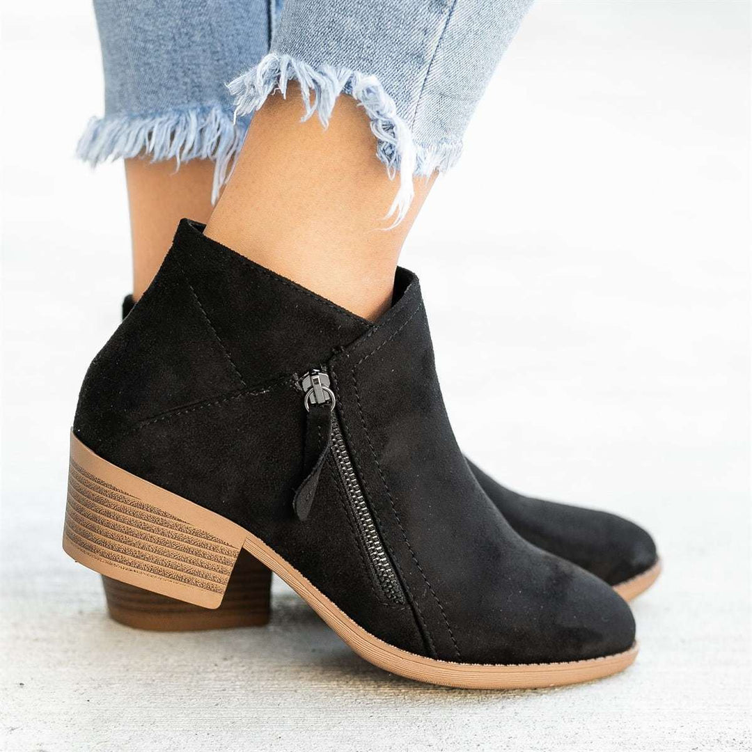 Damen nan elegante knöchelhohe Wildlederoptik-Stiefelette mit schlanker Rundspitze, seitlichem Metallreißverschluss und gestapeltem Blockabsatz Shop Nory