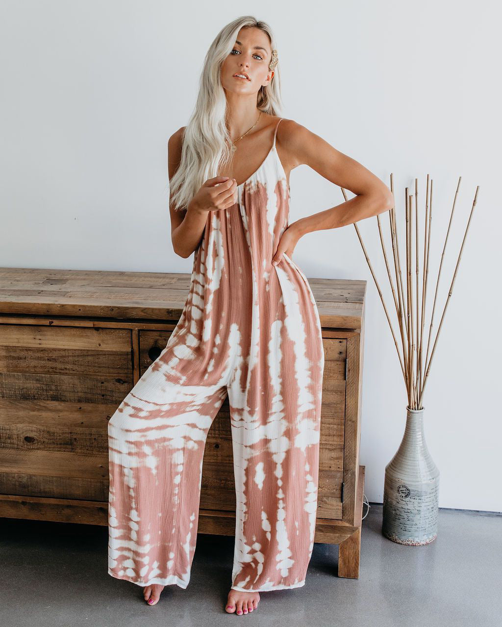 Damen Elegantes Jumpsuit mit Spaghettiträgern und weitem Bein