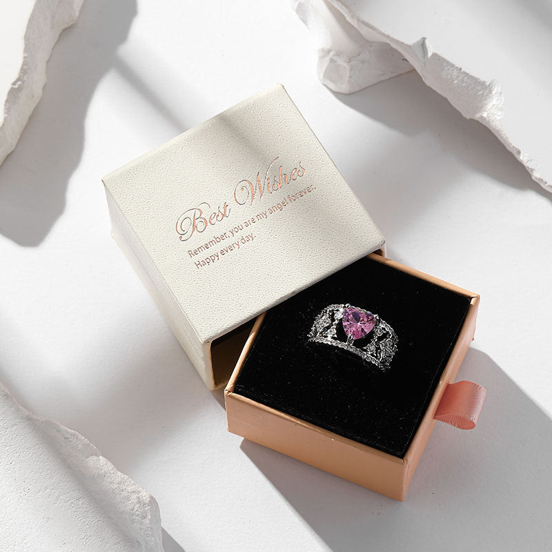 Damenring mit Herzdesign und funkelnden Zirkonia Shop Nory
