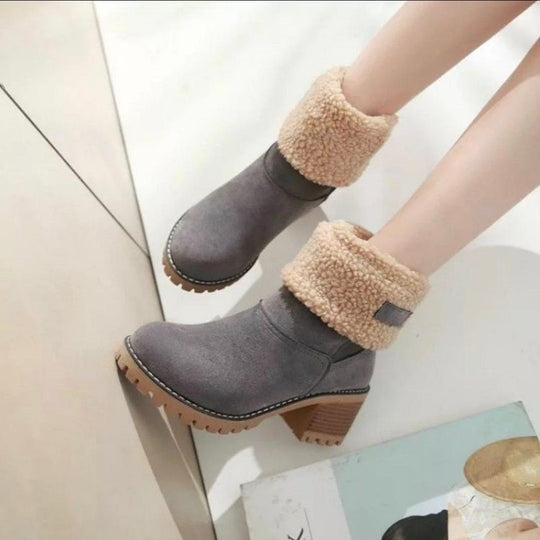Damen Kurzschaft-Stiefelette mit Teddyfutter, Blockabsatz und Profilsohle Shop Nory