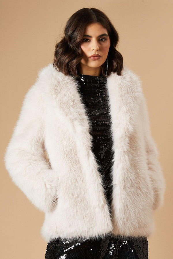 Damen Kurzblouson aus hochflorigem Kunstpelz mit voluminösem Schalkragen Shop Nory