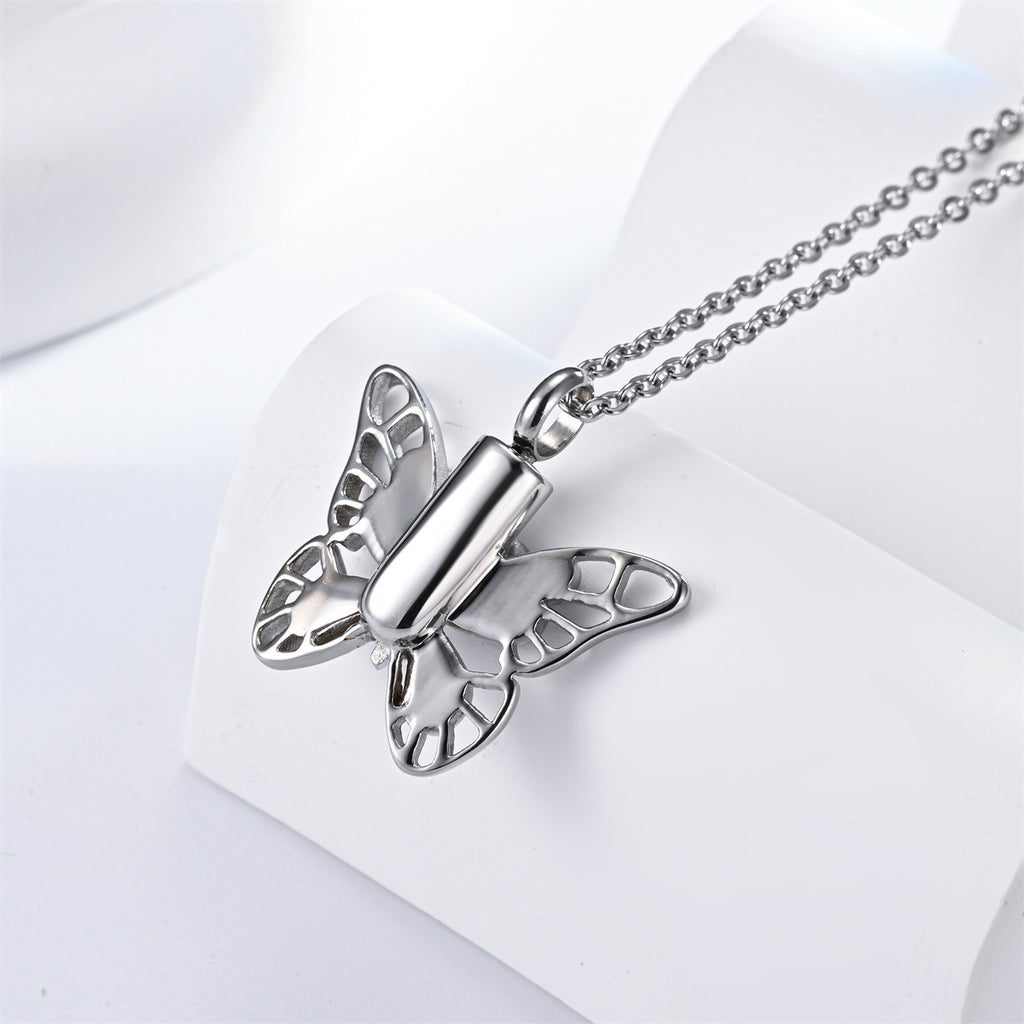 Damen Halskette mit filigranem Schmetterlingsanhänger und hochwertigem Verschluss Shop Nory
