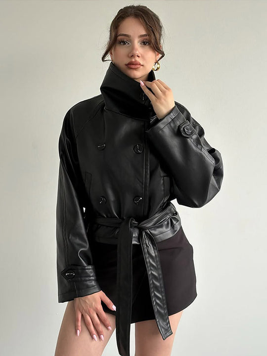 Damen Taillierte Kurzblouson‑Jacke aus Lederimitat mit hohem Stehkragen und Bindegürtel Shop Nory